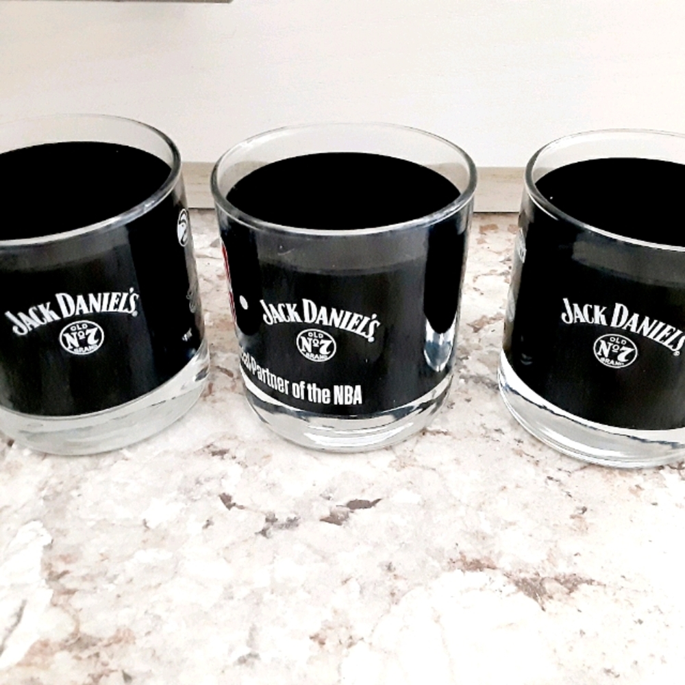 Rare Jack Daniels Whiskey NBA drink glasses